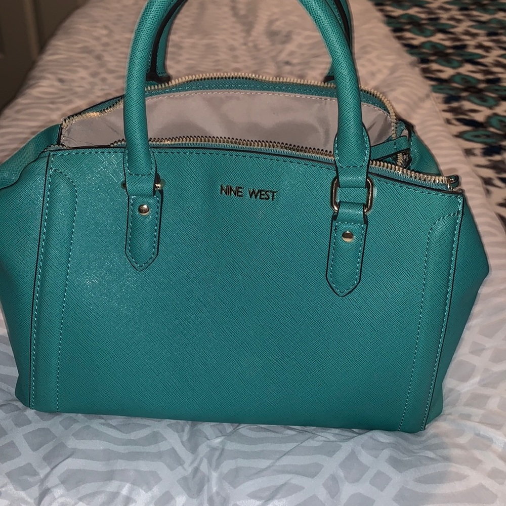 Gorgeous teal Nine West purse
